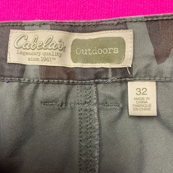 2/$30 Cabela's Cargo Shorts Mens 32 (Fit 31" Waist) Green Camo‎ Loose Baggy Gorp - Picture 4 of 7